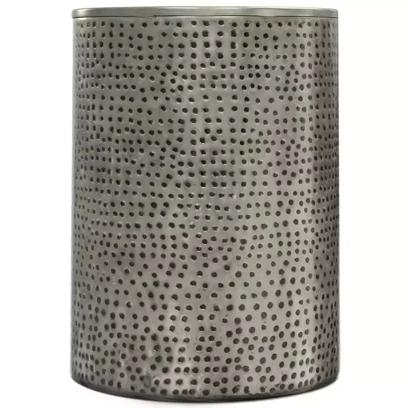 Table d'appoint en métal de style antique Ledger - WyndenHall